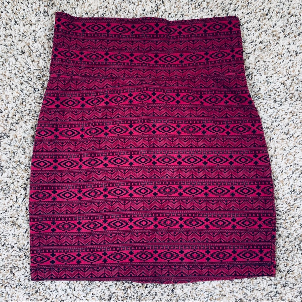 ✨Charlotte Rousse✨ patterned mini skirt